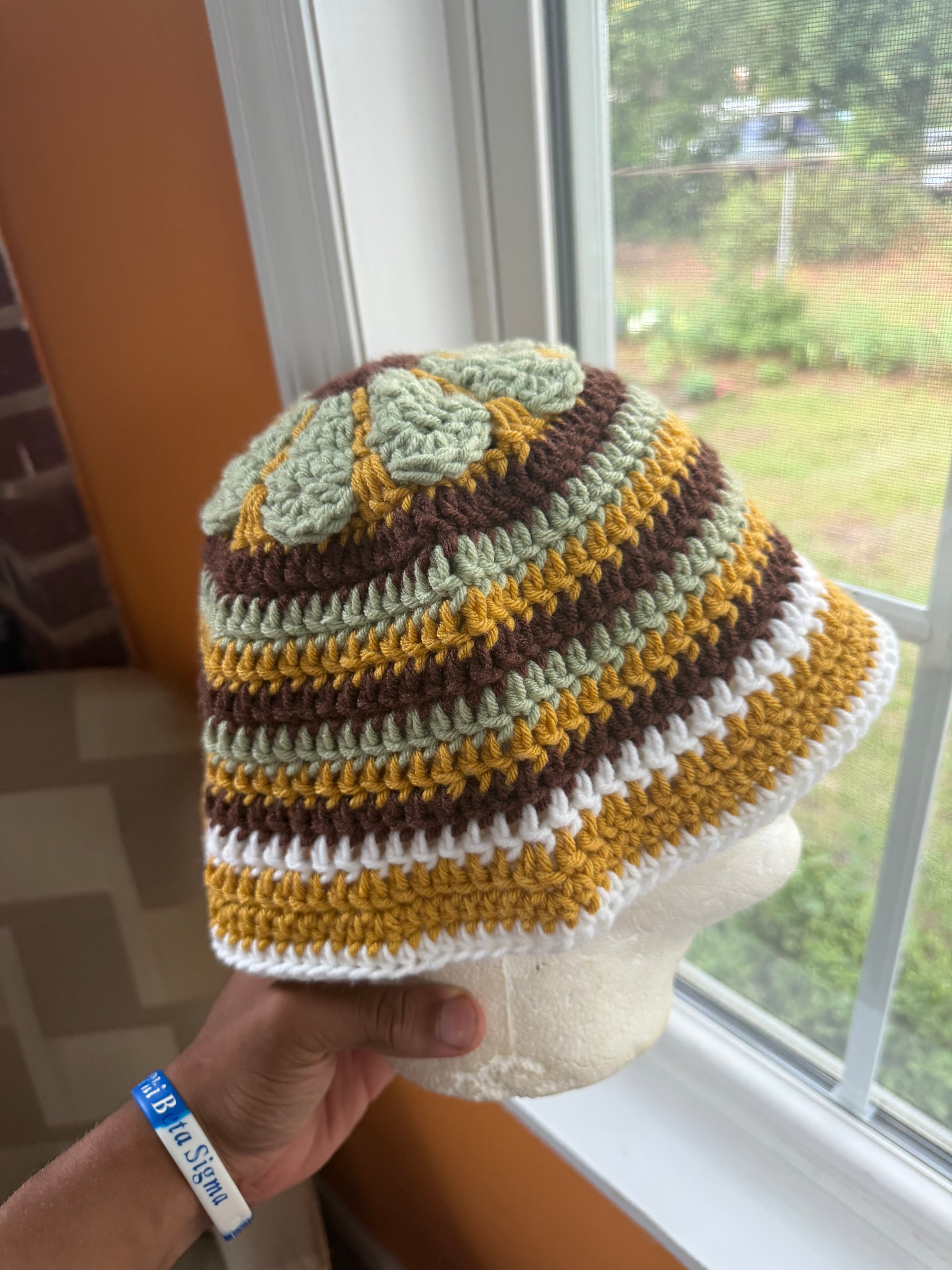 Retro Daisy Bucket Hat