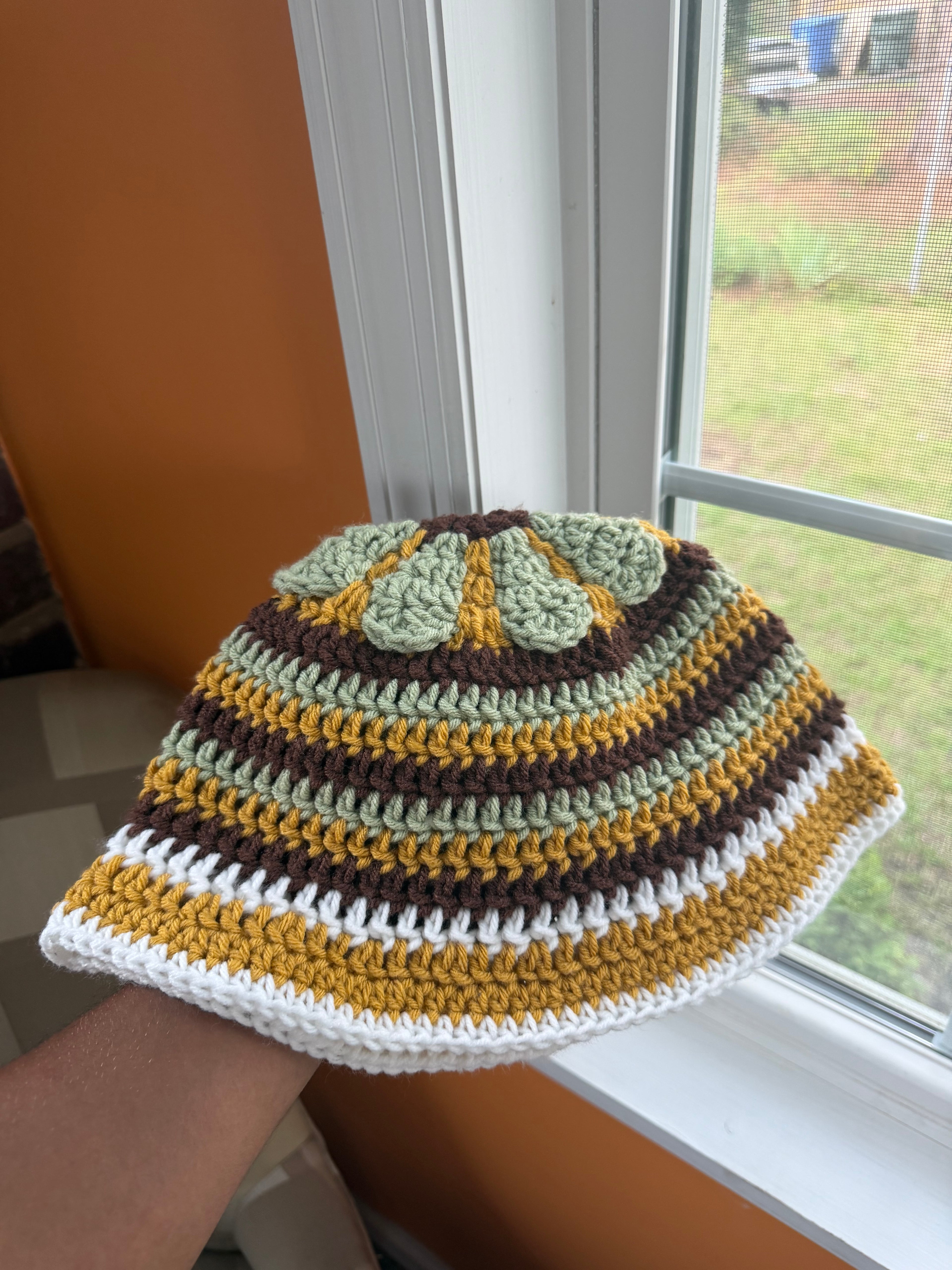 Retro Daisy Bucket Hat