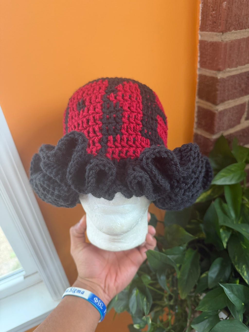 1913 Ruffle Hat